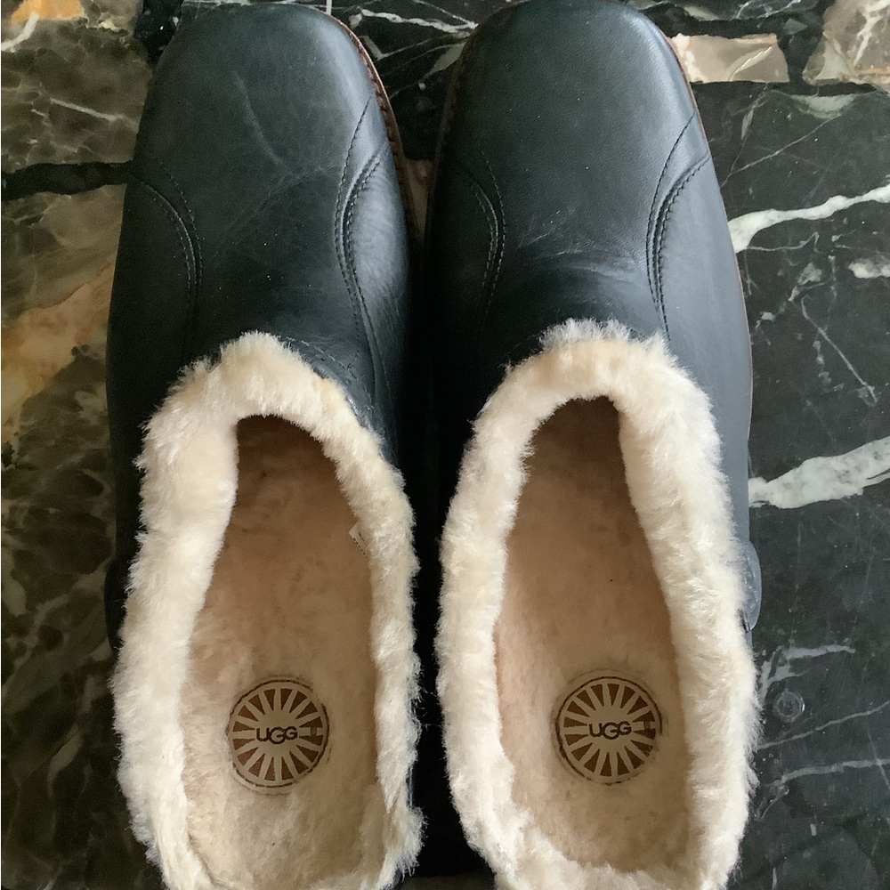 Authentic Ugg Langford Black Leather Shearling Li… - image 3